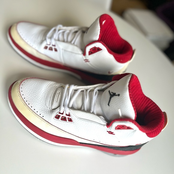 Air Jordan 2 Retro “Chicago” 2008 Countdown - Picture 2 of 6